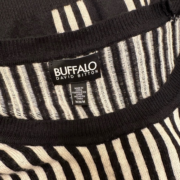 Buffalo David Bitton Black & White stripped sweater sz M - Picture 4 of 6